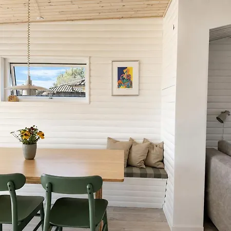 Holiday home Ro The House - Sea View & Beachfront Location