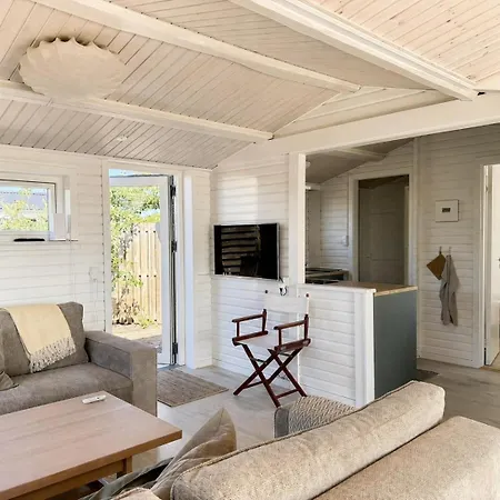 Ro The House - Sea View & Beachfront Location
