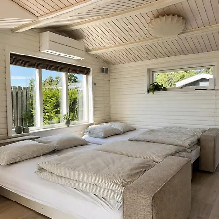 Ro The House - Sea View & Beachfront Location