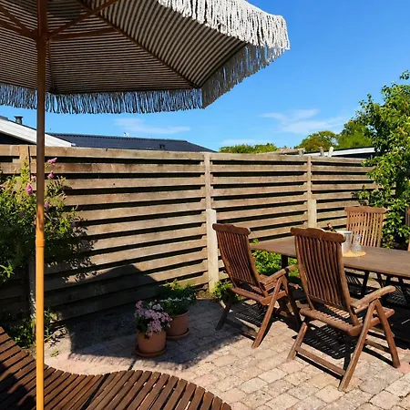 Ro The House - Sea View & Beachfront Location *